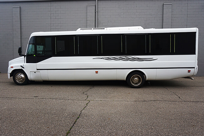 Party Life Bus In Huntsville